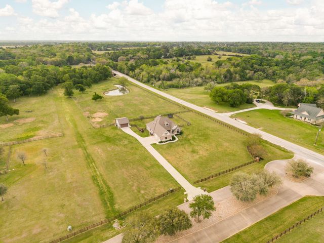 9600 Shadow Creek Trail, Bryan, TX 77808