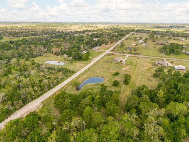 9600 Shadow Creek Trail, Bryan, TX 77808