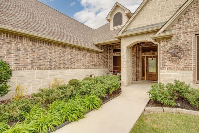 9600 Shadow Creek Trail, Bryan, TX 77808