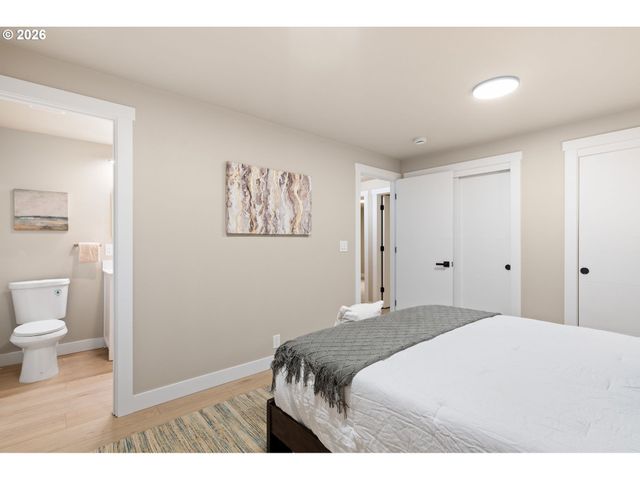 22420 S PARROT CREEK Rd, Oregon City, OR 97045