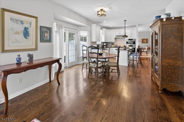 9 Winged Foot Ct, Montgomery Twp., NJ 08558