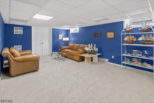 9 Winged Foot Ct, Montgomery Twp., NJ 08558