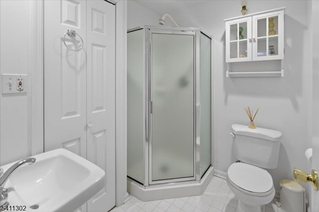 9 Winged Foot Ct, Montgomery Twp., NJ 08558