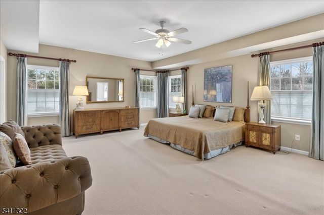 9 Winged Foot Ct, Montgomery Twp., NJ 08558