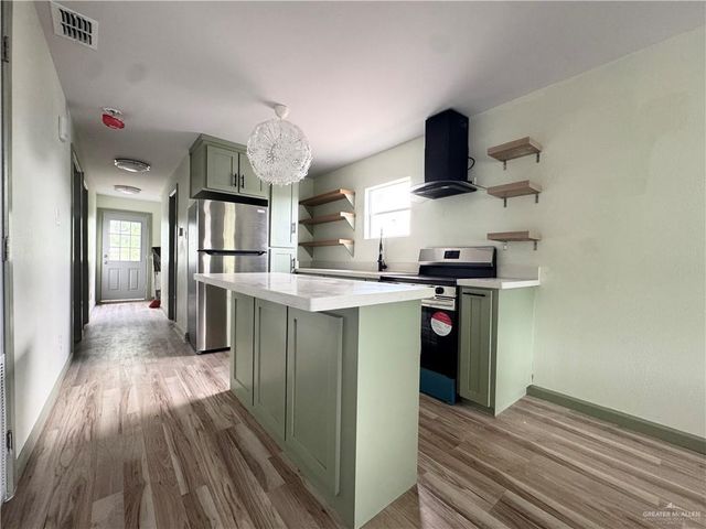 213 W 2nd Street, San Juan, TX 78589