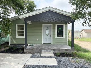 213 W 2nd Street, San Juan, TX 78589