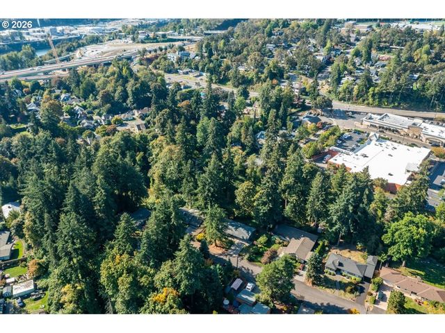 5618 CASCADE St, West Linn, OR 97068