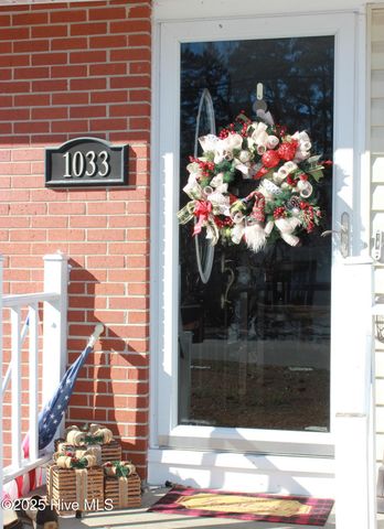 1033 Decatur Road, Jacksonville, NC 28540