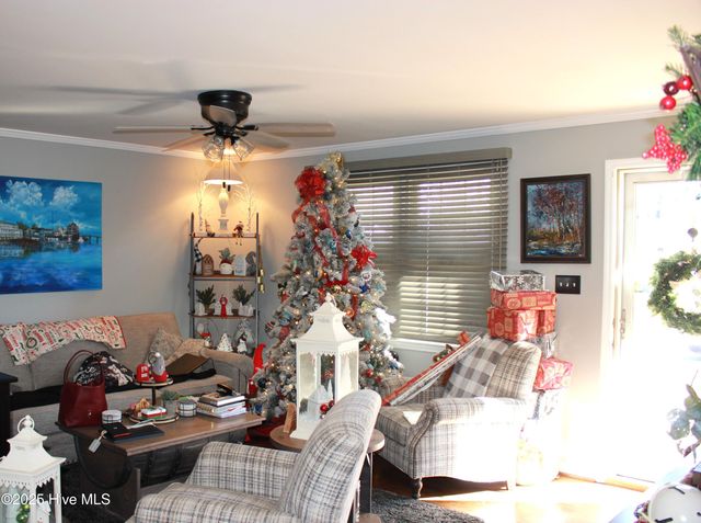 1033 Decatur Road, Jacksonville, NC 28540