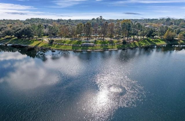 512 ADENMORE TER, Deland, FL 32724