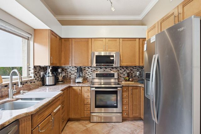 384 WINGATE CIRCLE, Oldsmar, FL 34677