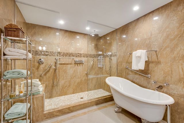 15 Fieldstone Dr, Winchester, MA 01890
