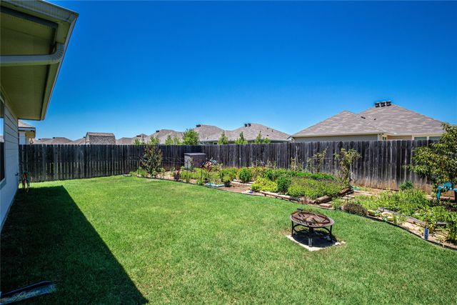 4028 Bravo Ranch Road, Waco, TX 76705