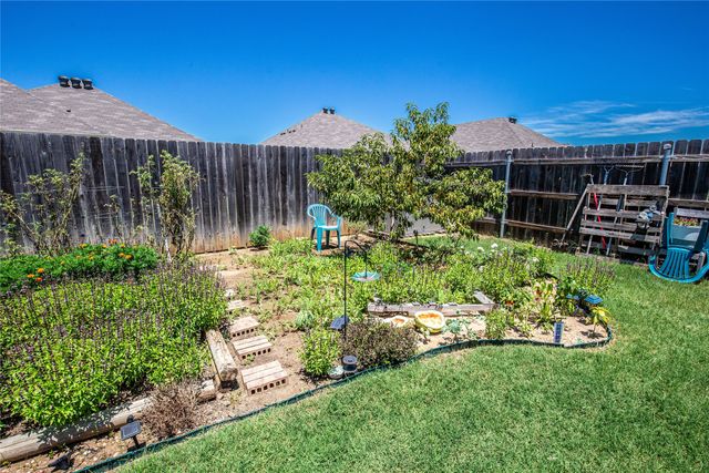 4028 Bravo Ranch Road, Waco, TX 76705