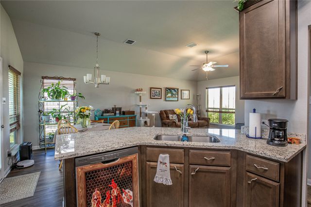 4028 Bravo Ranch Road, Waco, TX 76705