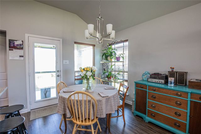 4028 Bravo Ranch Road, Waco, TX 76705