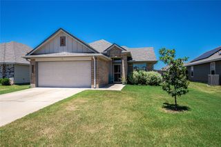 4028 Bravo Ranch Road, Waco, TX 76705