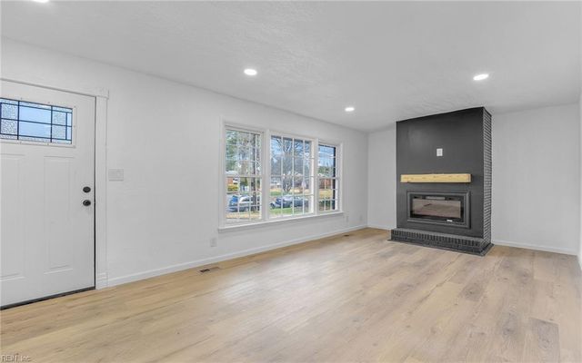 5513 S Greenefield DR, Portsmouth, VA 23703