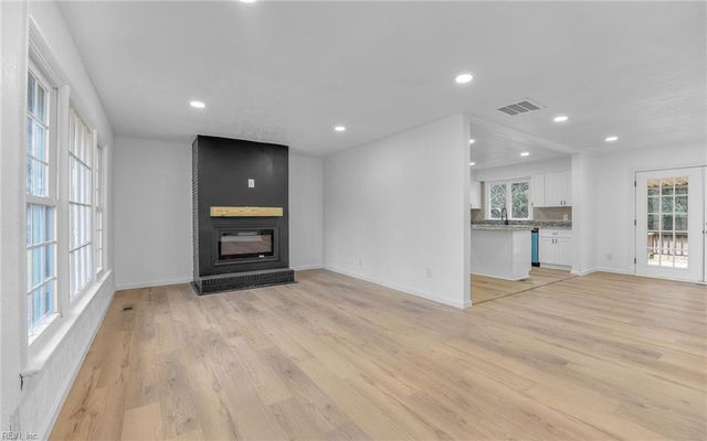 5513 S Greenefield DR, Portsmouth, VA 23703