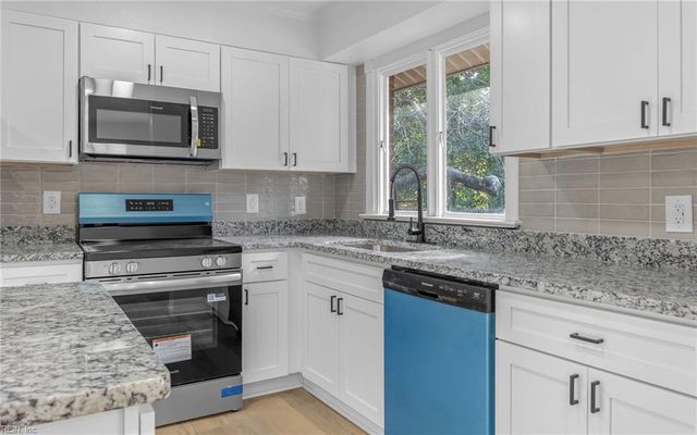 5513 S Greenefield DR, Portsmouth, VA 23703