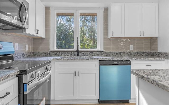 5513 S Greenefield DR, Portsmouth, VA 23703