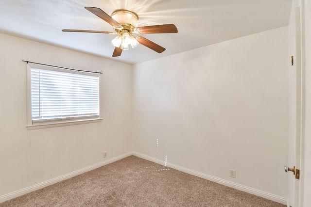 344 NW Renfro Street, Burleson, TX 76028