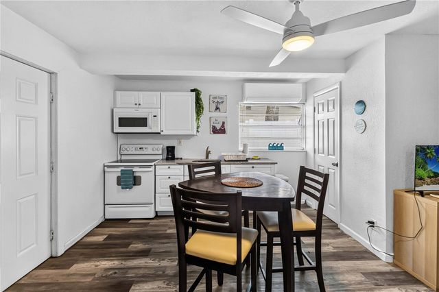 745 HILLVIEW DRIVE, Altamonte Springs, FL 32714