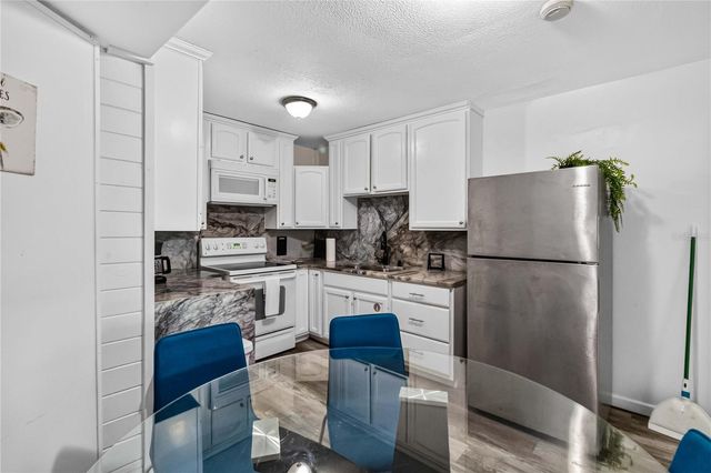 745 HILLVIEW DRIVE, Altamonte Springs, FL 32714