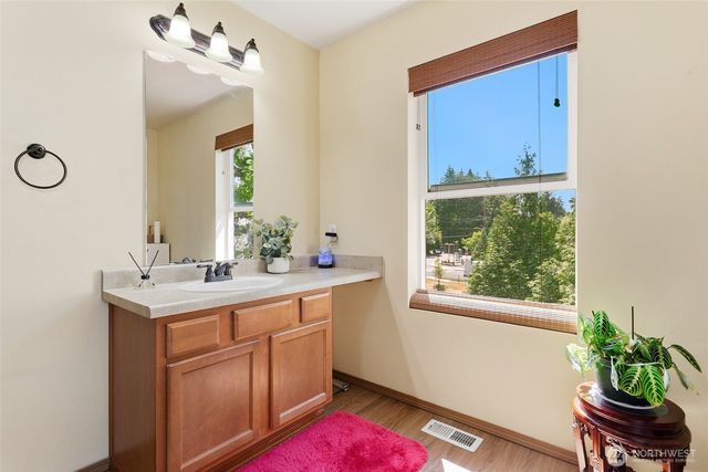 943 Candlestick Lane SW, Olympia, WA 98512