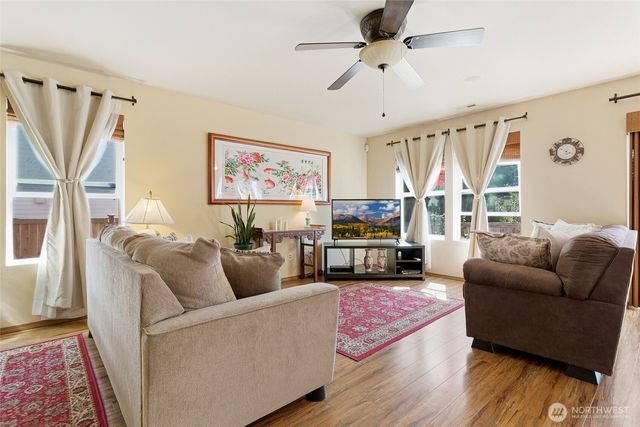 943 Candlestick Lane SW, Olympia, WA 98512