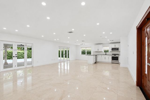 10830 SW 79th Ave, Miami, FL 33156