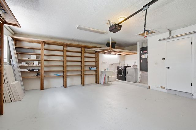 10830 SW 79th Ave, Miami, FL 33156