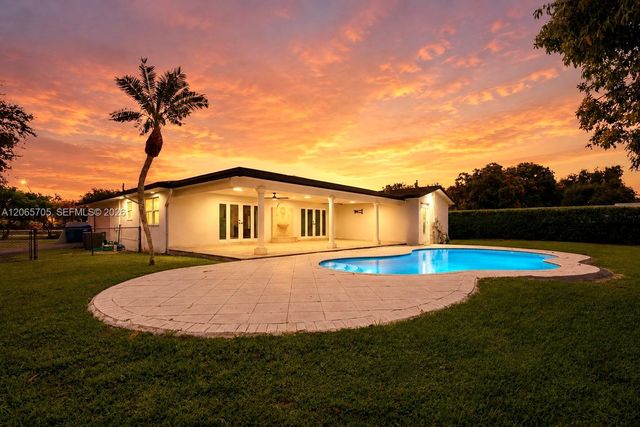 10830 SW 79th Ave, Miami, FL 33156