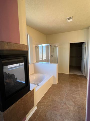 857 Loma Pinon Loop NE, Rio Rancho, NM 87144