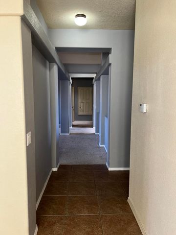 857 Loma Pinon Loop NE, Rio Rancho, NM 87144