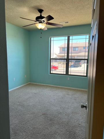 857 Loma Pinon Loop NE, Rio Rancho, NM 87144