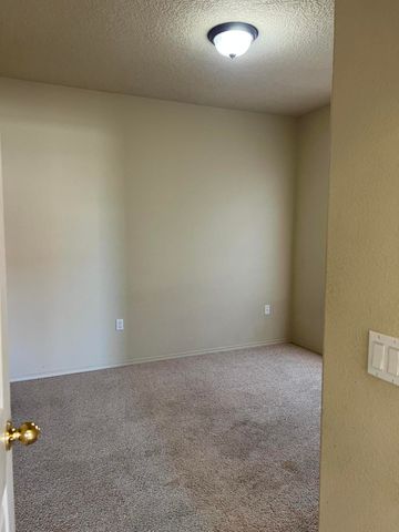857 Loma Pinon Loop NE, Rio Rancho, NM 87144