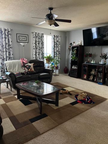 857 Loma Pinon Loop NE, Rio Rancho, NM 87144