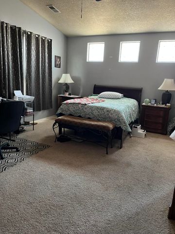 857 Loma Pinon Loop NE, Rio Rancho, NM 87144