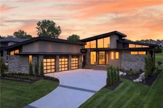 15919 Glenfinnan Way, Loch Lloyd, MO 64012