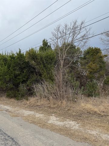 824 Ports O Call Drive, Granbury, TX 76048