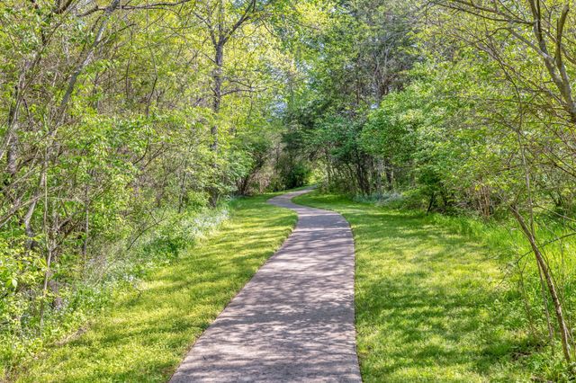 624 Southshore Pt, Mount Juliet, TN 37122