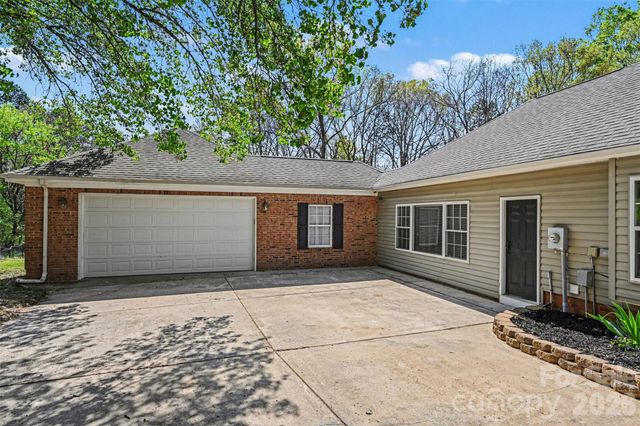 7329 Bailywick Drive, Waxhaw, NC 28173