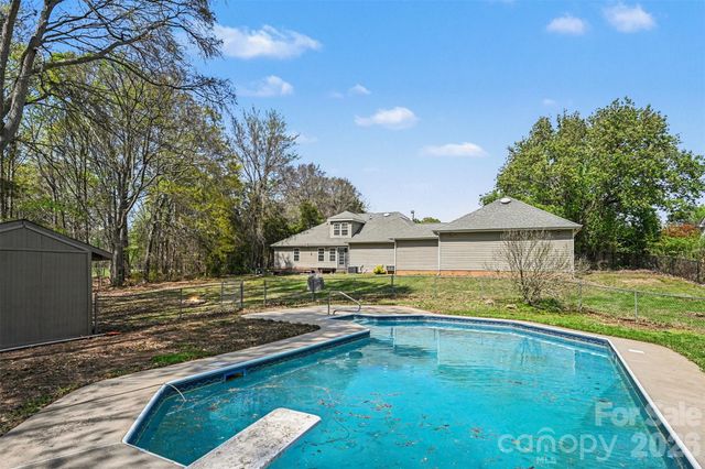 7329 Bailywick Drive, Waxhaw, NC 28173