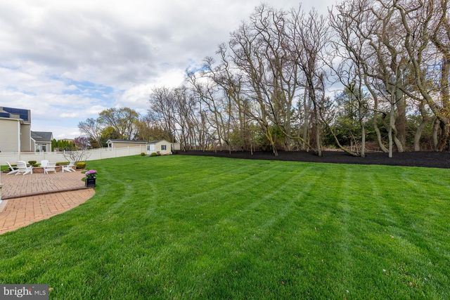 808 DERIUS DR, Mickleton, NJ 08056