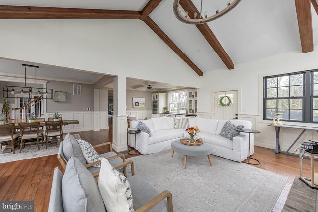 808 DERIUS DR, Mickleton, NJ 08056