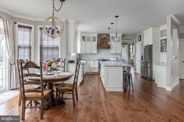 808 DERIUS DR, Mickleton, NJ 08056