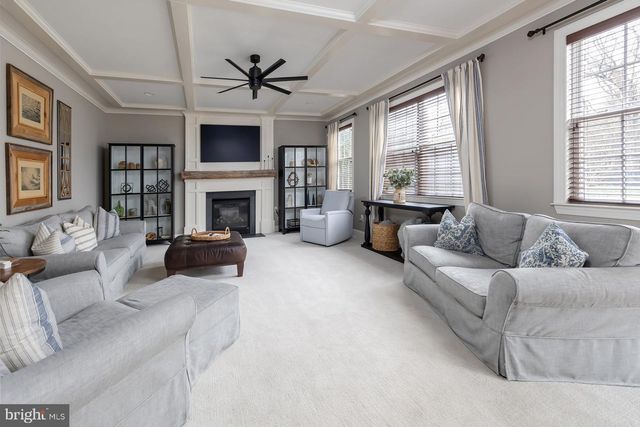 808 DERIUS DR, Mickleton, NJ 08056