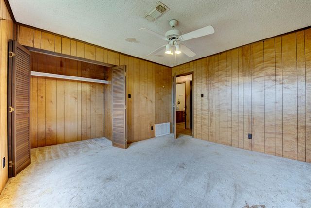 2180 Washington Avenue, Alvin, TX 77511