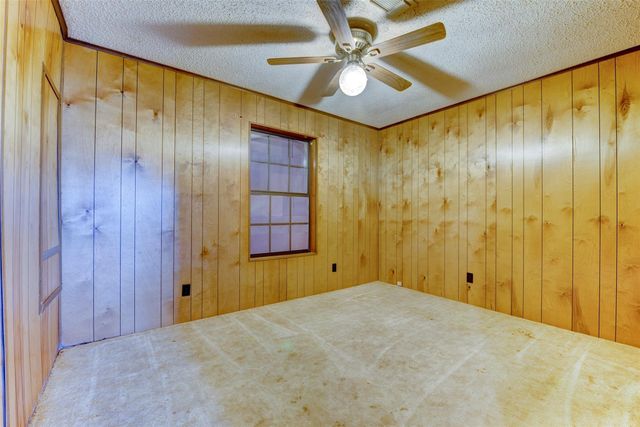 2180 Washington Avenue, Alvin, TX 77511